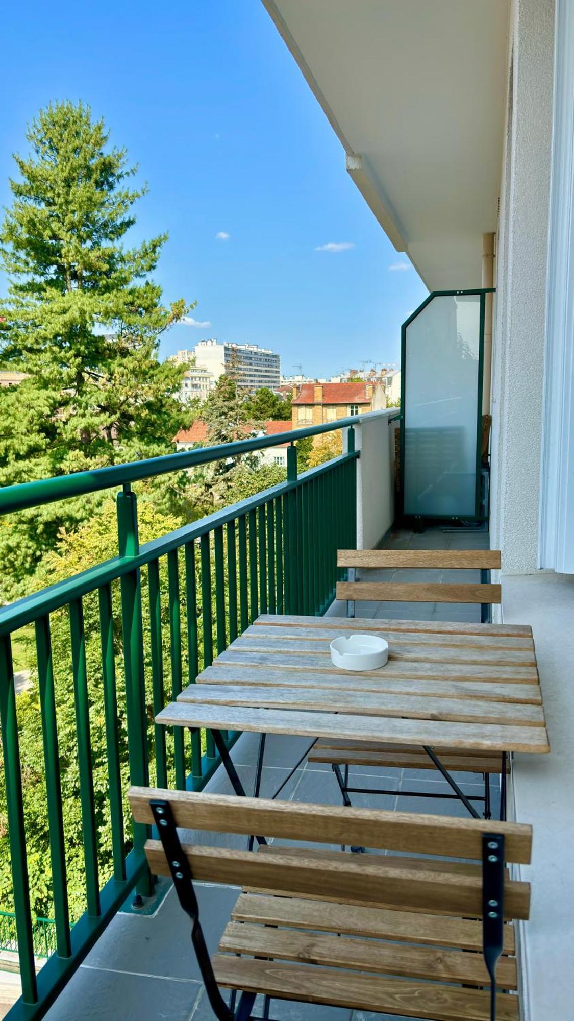 Beau Studio Cosy Et Calme - Face A La Gare De Rosny-Sous-Bois - 20Mn De Paris Et Disneyland Dış mekan fotoğraf